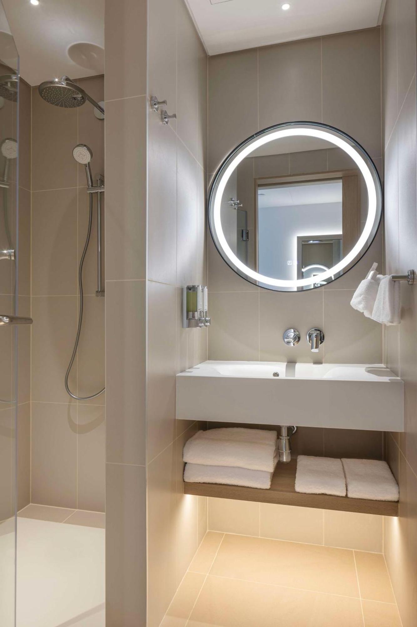 Hampton By Hilton Kuwait Salmiya Hotel Koeweit Buitenkant foto