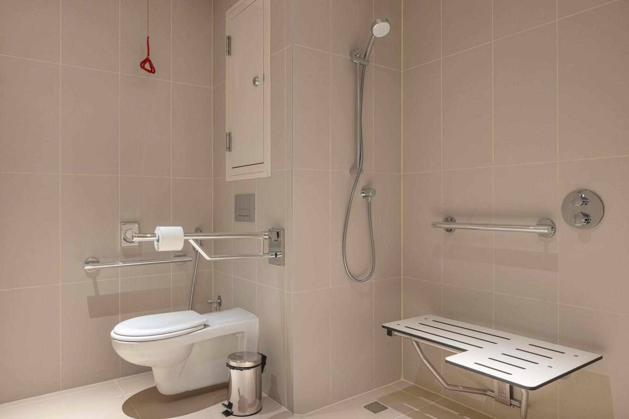 Hampton By Hilton Kuwait Salmiya Hotel Koeweit Buitenkant foto
